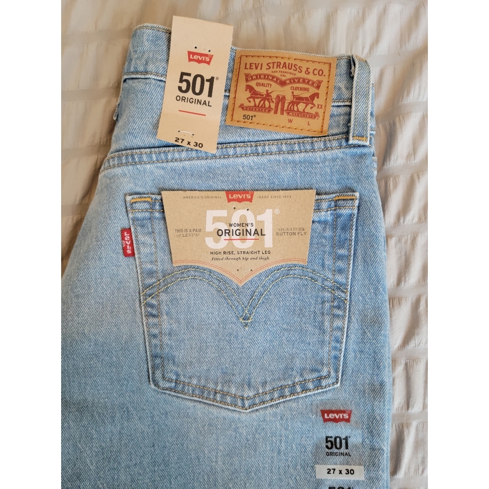 NWOT Levi's 501 Jeans